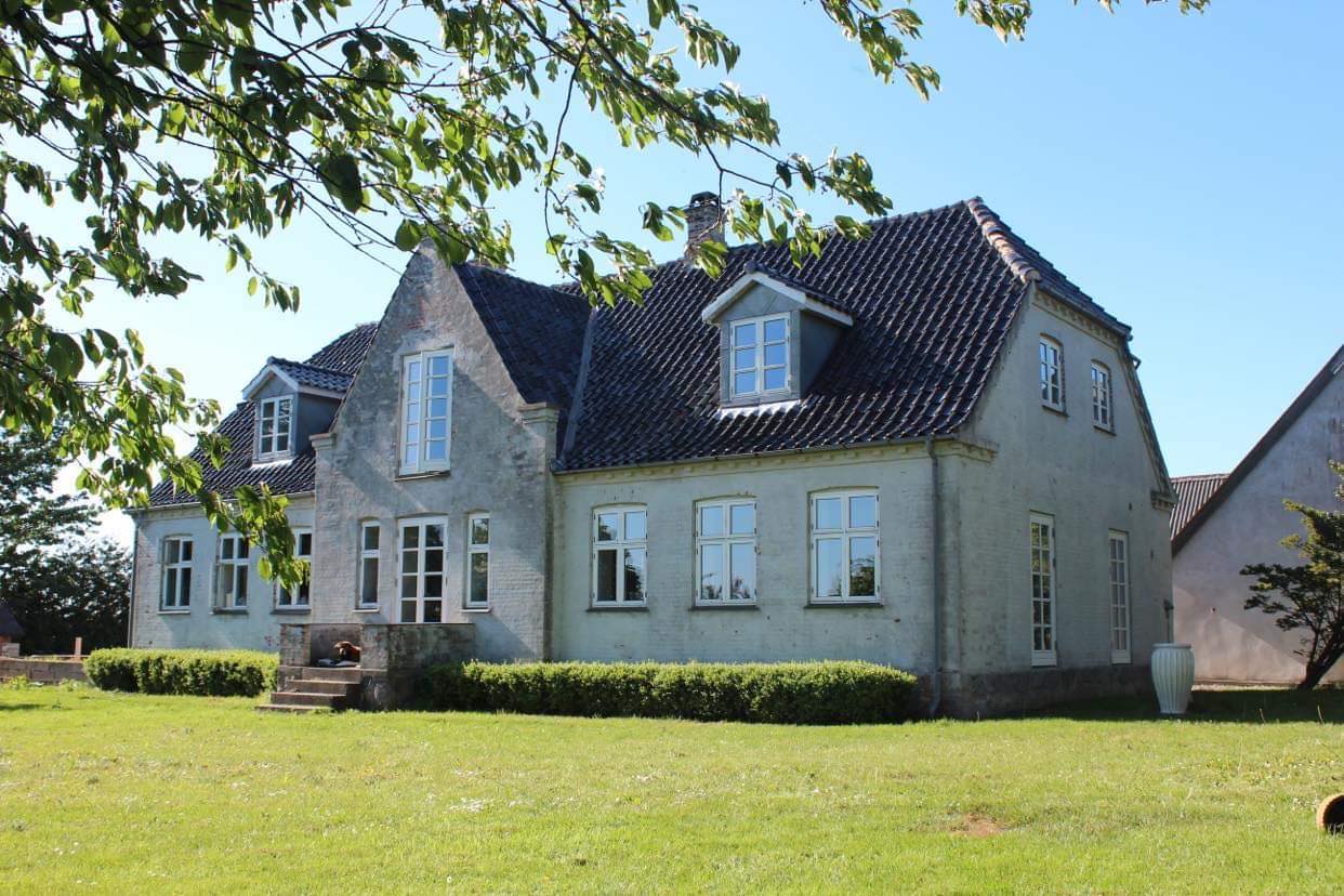 301611339_1407731583068284_8173847436706437108_n Vejgården - billede af gården